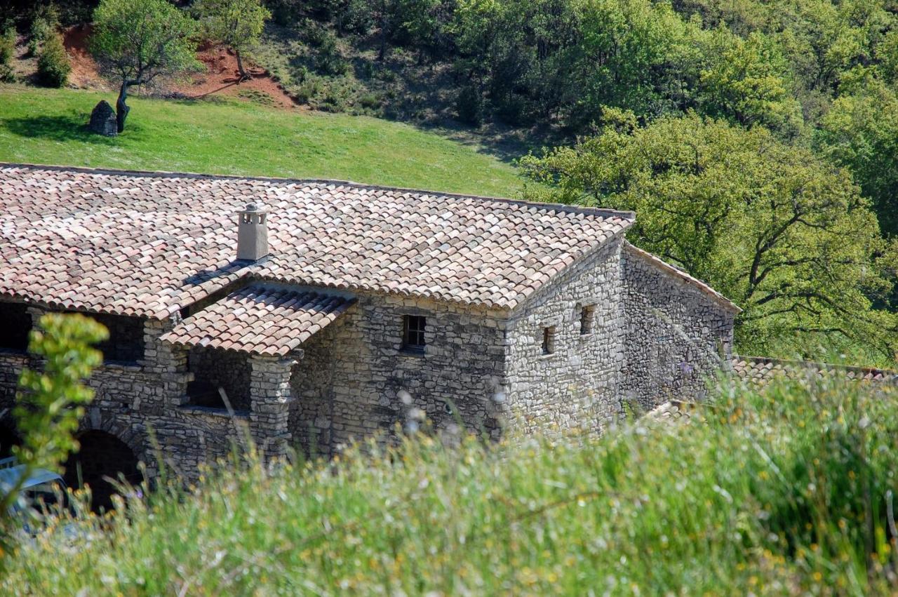 Le Domaine du Castellas Sivergues Extérieur photo