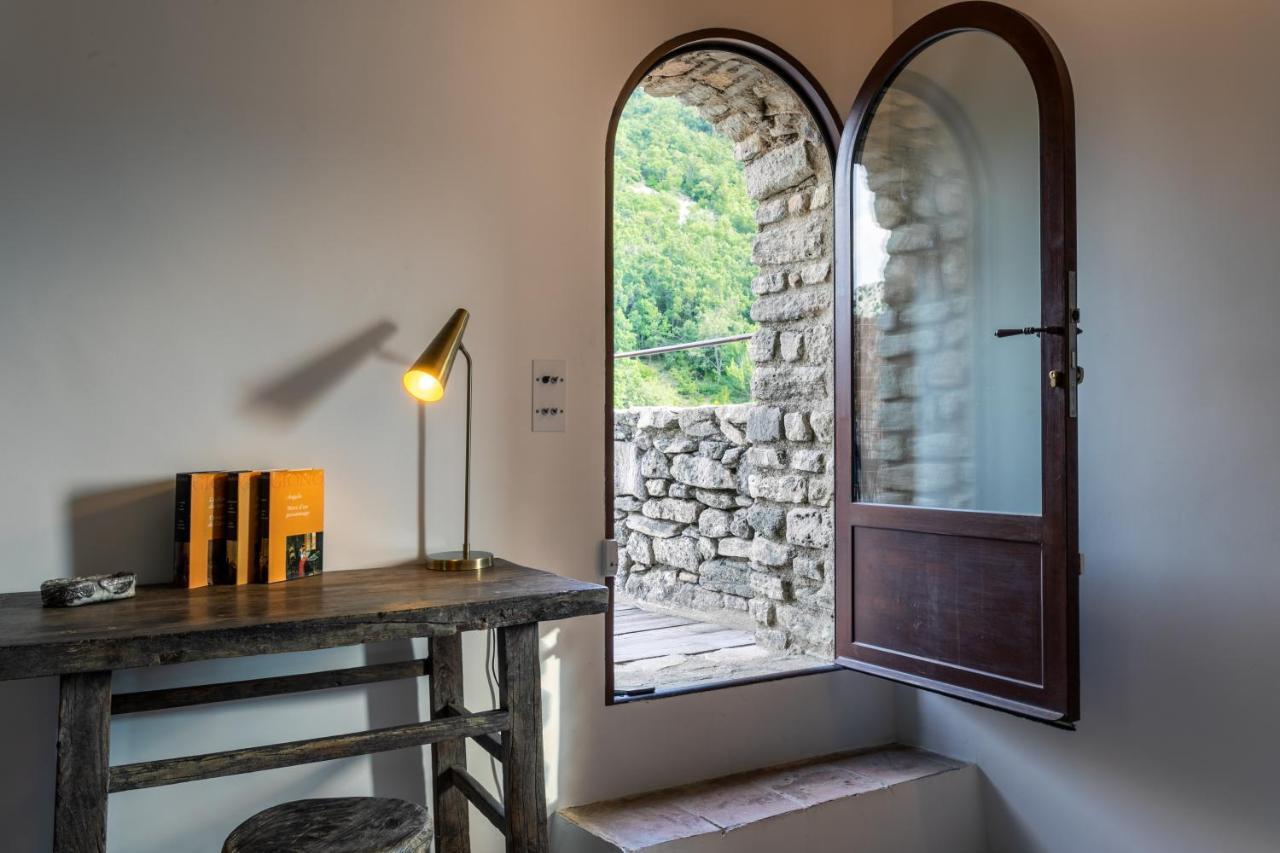 Le Domaine du Castellas Sivergues Extérieur photo