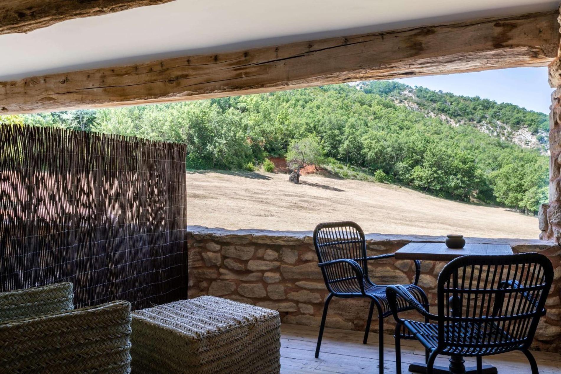 Le Domaine du Castellas Sivergues Extérieur photo